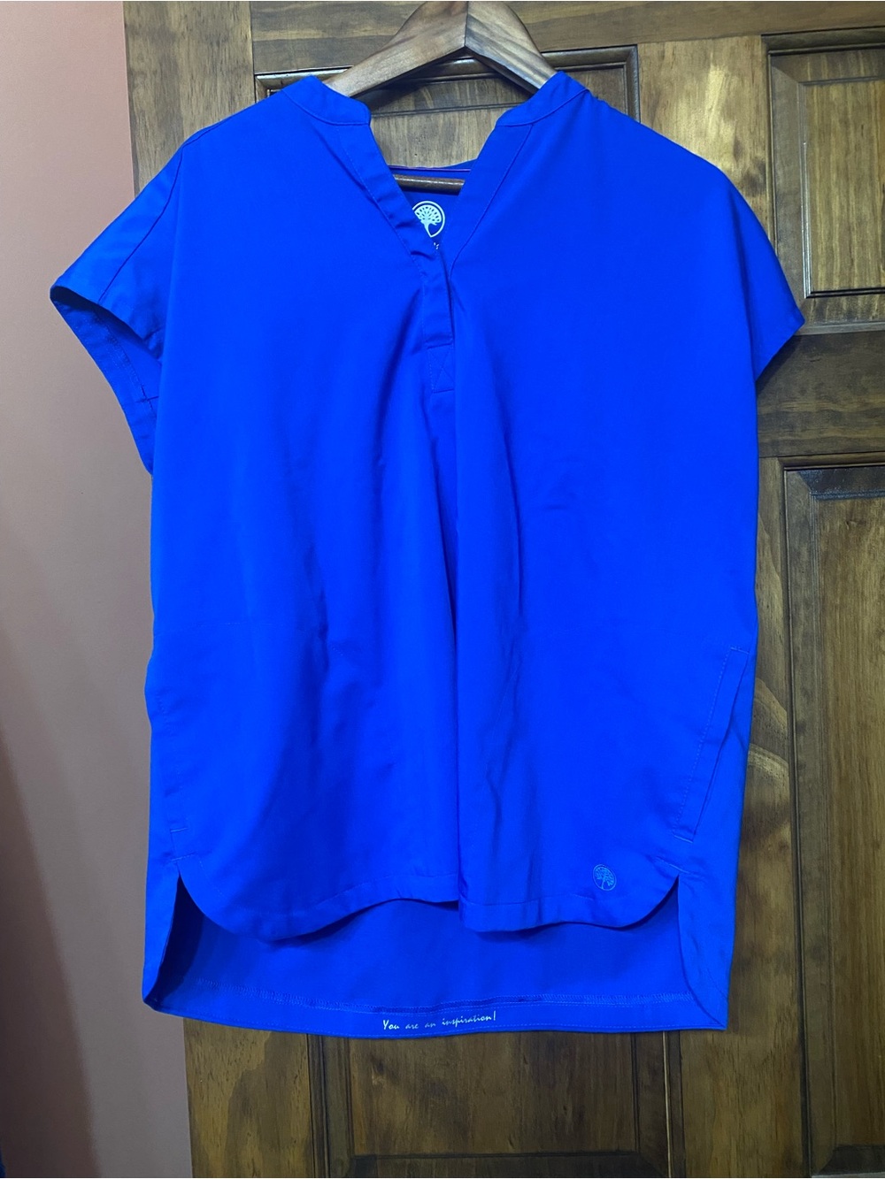 Women's V-Neck Short Sleeve scrub top  in Royal Blue